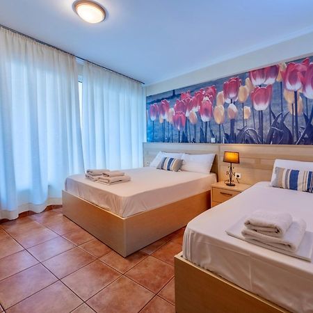Fontana Luxury Rooms Mytilíni Eksteriør billede
